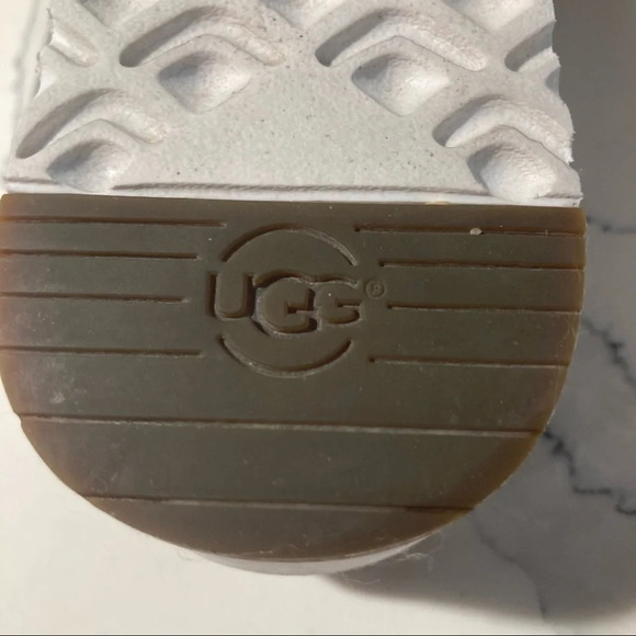 UGG  SZ 10 Ardyne Chunky Platform Silver Buckle Slip On Flip Flop Sandals - Picture 7 of 12